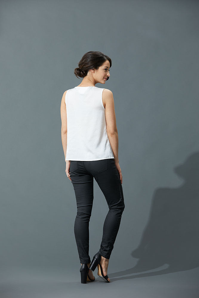 Editor's Tank - Issue Clothing